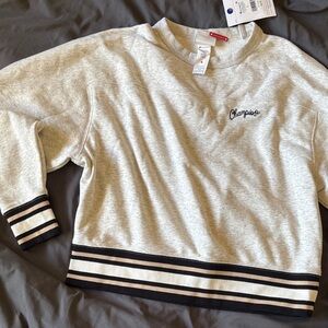 Women’s Champion Elective Cropped Crew sweater in Ash Heather